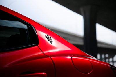 Ghibli 334 Ultima 世界最速のV8セダン